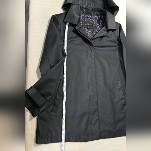 Women coat - Picture 8 of 11